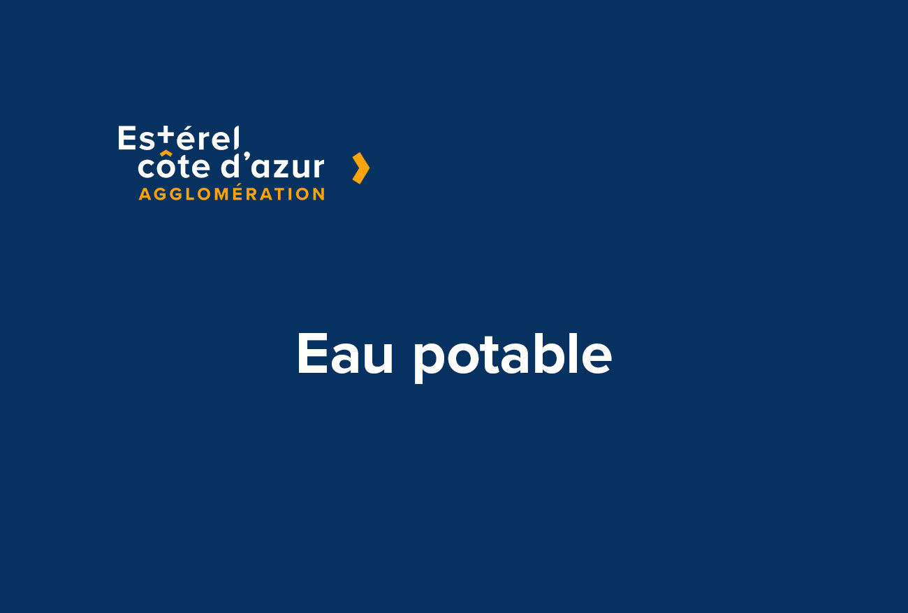 Visuel sur fond bleu avec le logo avec le titre de l'article en blanc pour la page eau potable