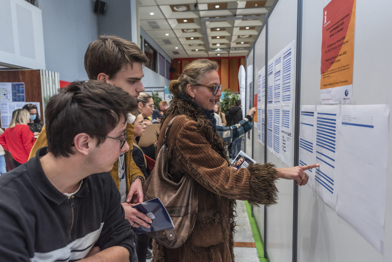 Photo de l'entré du salon des saisonniers et jobs d'été