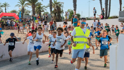 Photo de la course Run KIDS 1km non chronométrée lors de la course des 10km Estérel Côte d’Azur