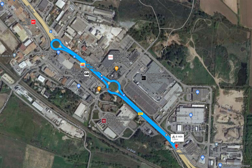 Travaux aux abords du Centre Commercial Carrefour à Puget sur Argens
