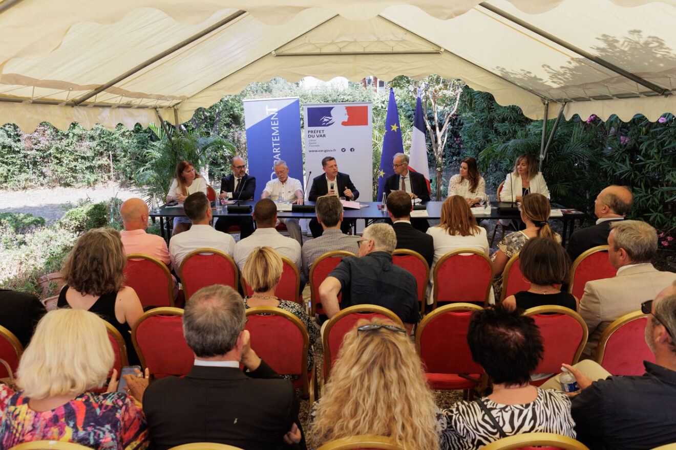 Signature du contrat de ville
