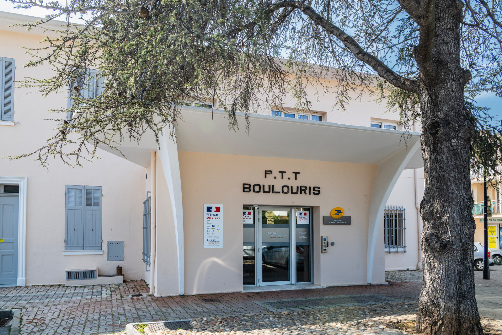 France services - exterieur - interieur - agence -