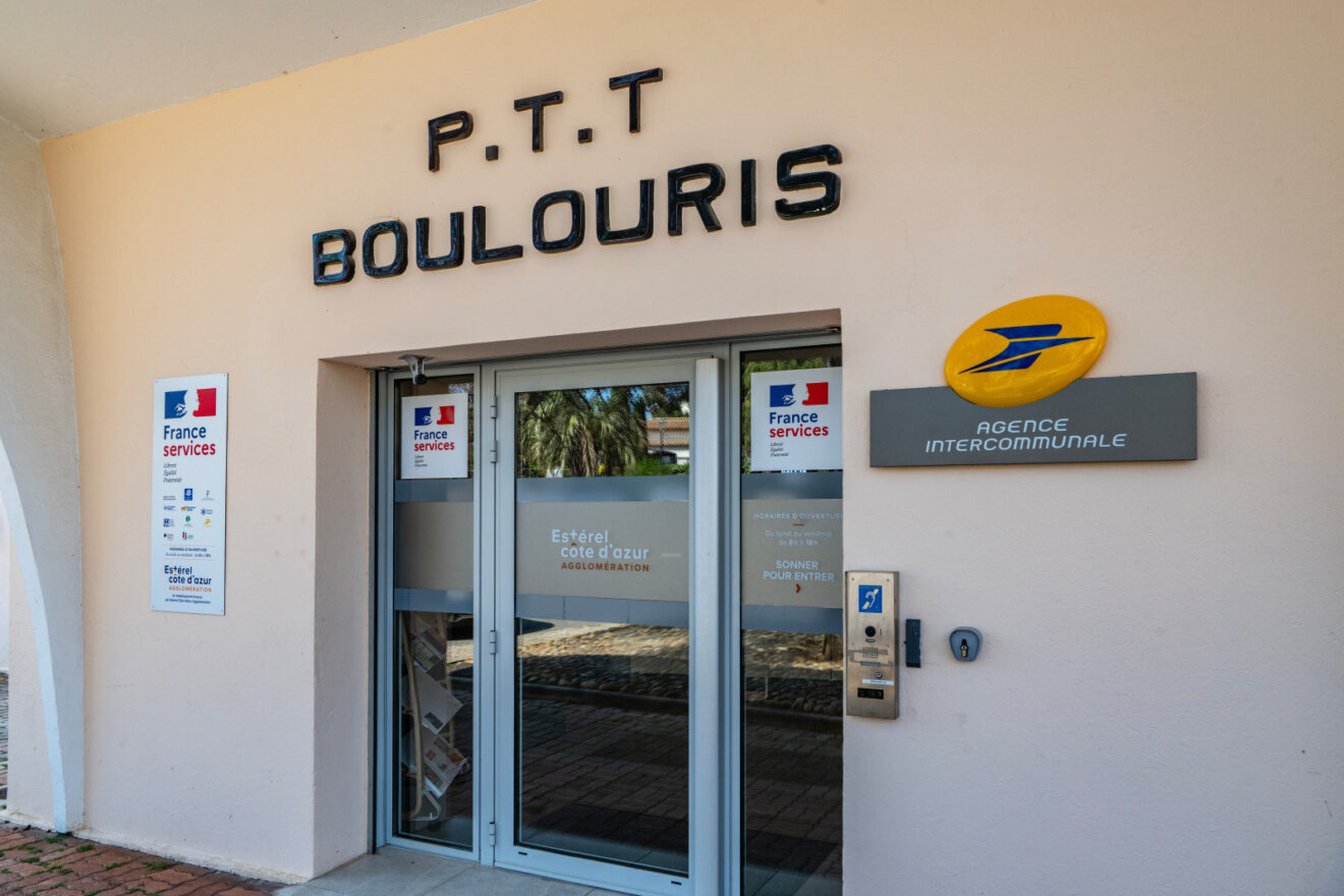 Des ateliers numériques gratuits à Boulouris pour les seniors du territoire Estérel Côte d’Azur