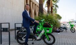 Mobilité douce : les vélos électriques en libre-service se déploient sur le territoire